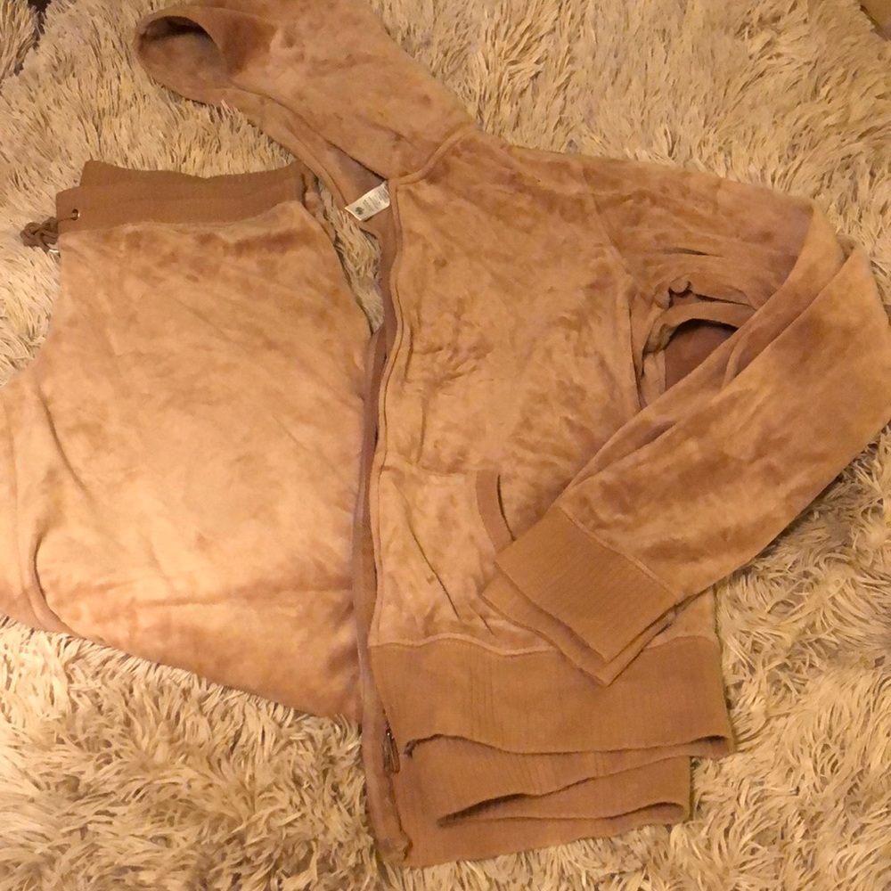 Lush & Lush tan tracksuit. Size medium